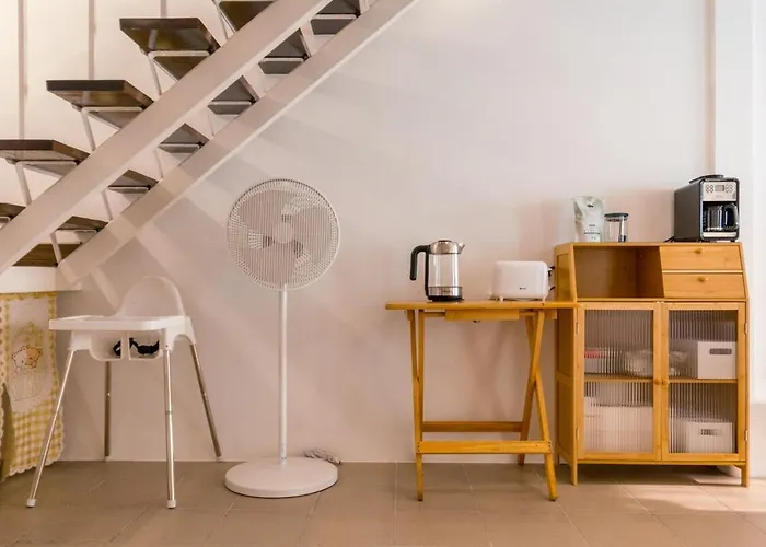Holiday home Mrt-accessible & Delightful Family Hub!
